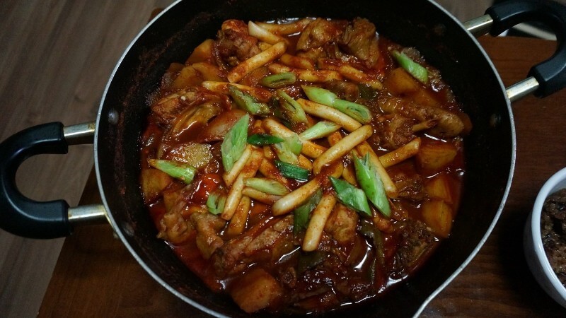 辛い韓国料理とは？｜韓国の方でも罰ゲーム的に使うその正体は。。